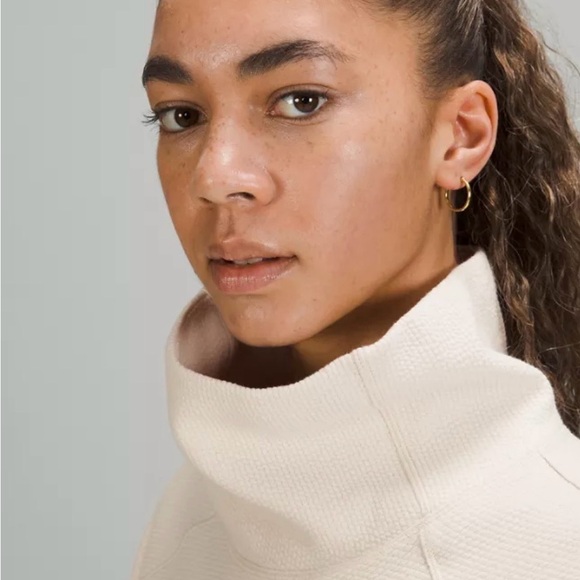 Lululemon Textured Funnel-Neck Pullover - Picture 4 of 13